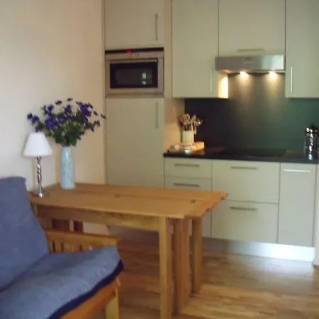Apartment 563 Turquoise